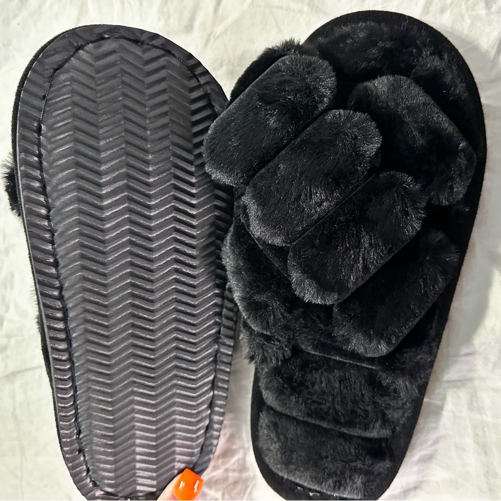 Women's Black Faux Fur Slippers